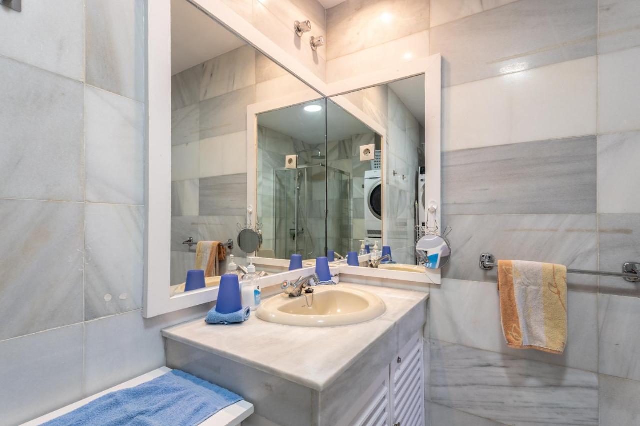 Comfortable Yacht Club Marbella