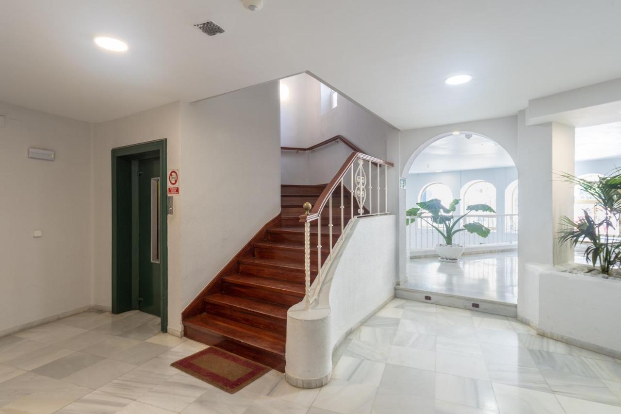 Comfortable Yacht Club Apartment